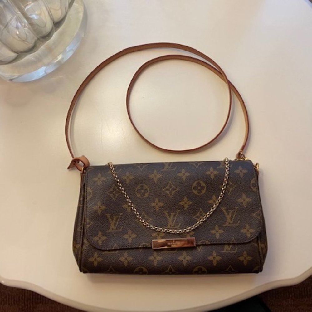 LV Favorite MM (10 in x 6 in x 2 in)